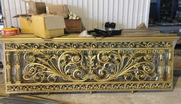 Lan can nhôm đúc - LC052