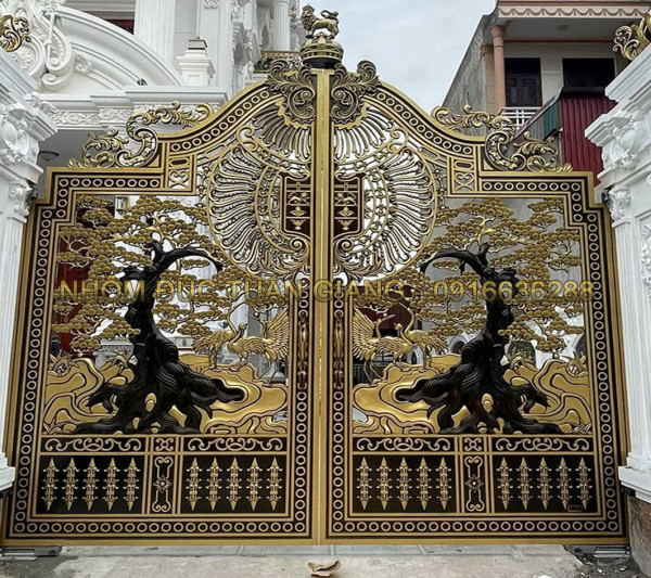 Cổng buckingham mẫu BKH-011