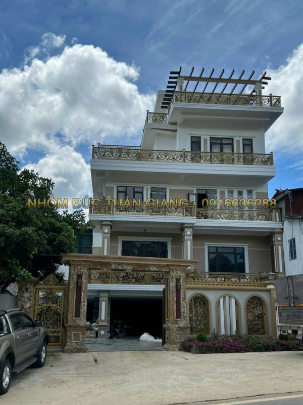 Lan can nhôm đúc - LC050