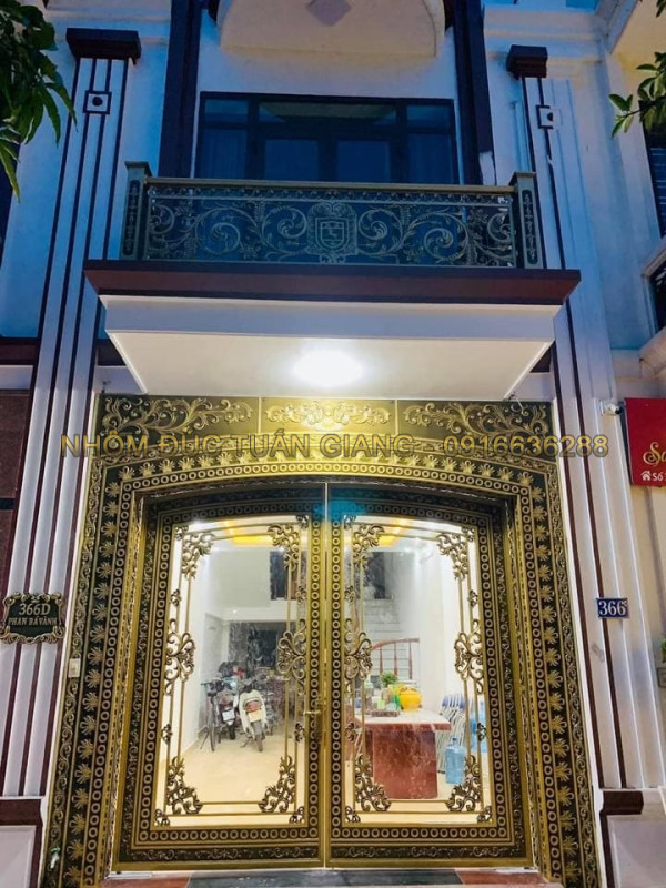 Cửa nhôm đúc mẫu-039