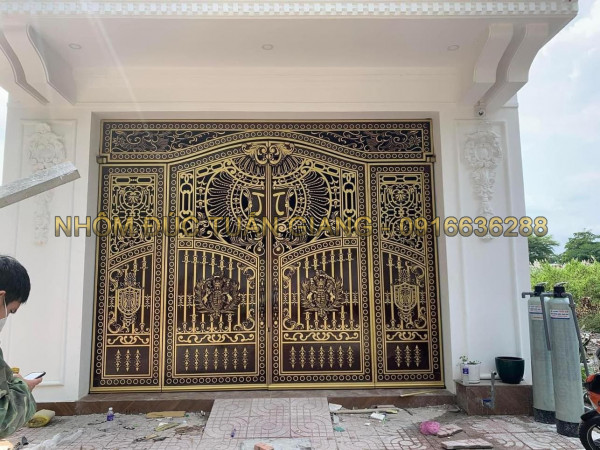 Cửa nhôm đúc mẫu-006