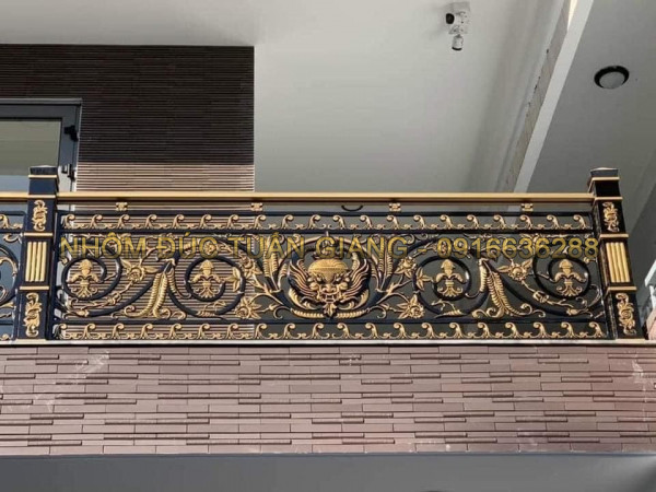 Lan can nhôm đúc - LC067