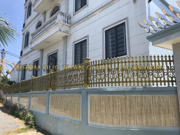 Hàng rào nhôm đúc mẫu HR -114