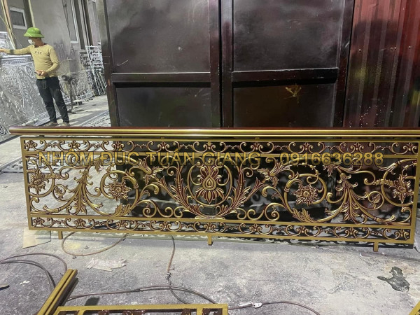 Lan can nhôm đúc - LC057