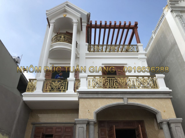 Lan can nhôm đúc - LC043